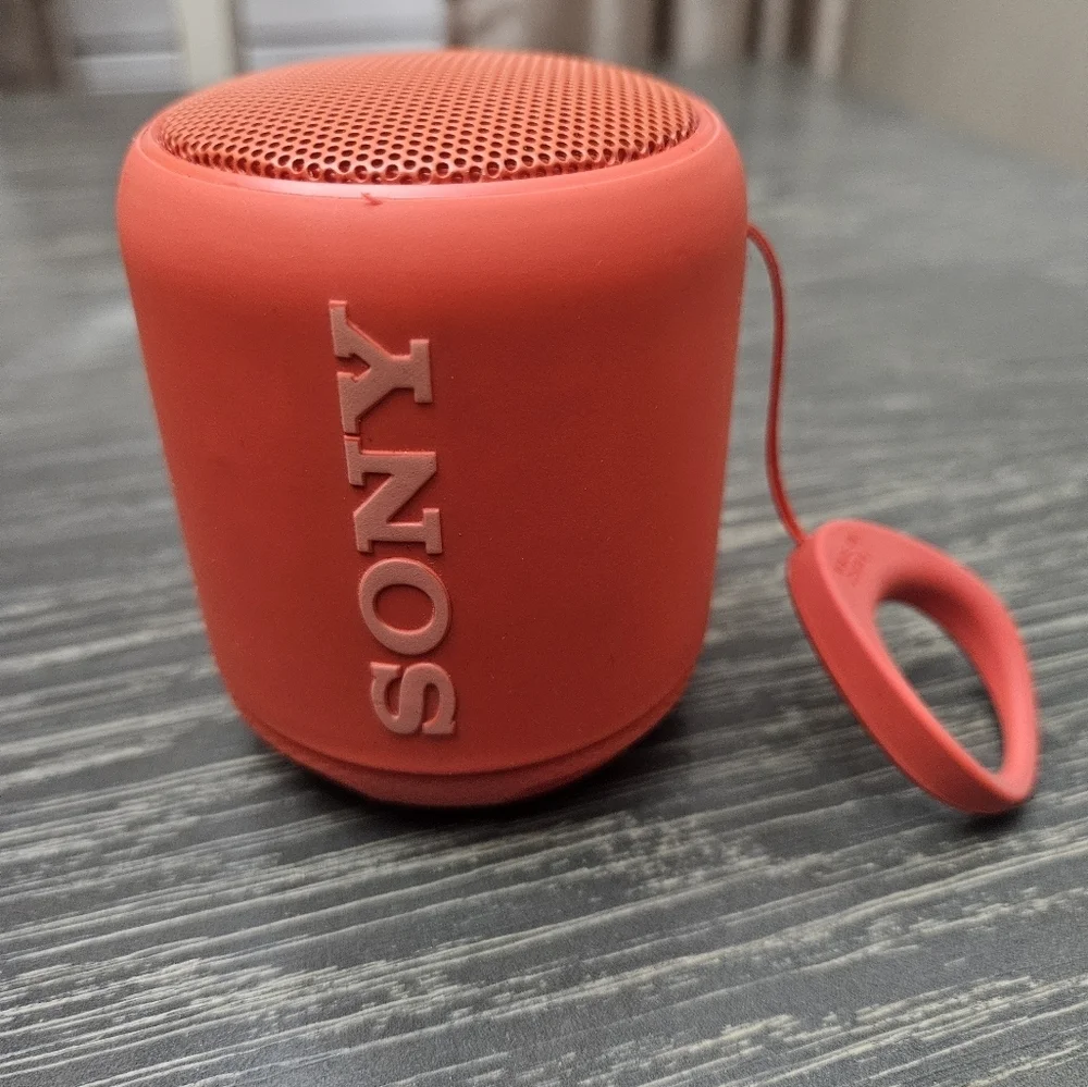 Sony XB10 Portable Wireless Bluetooth Speaker Red 16 Water Resistant